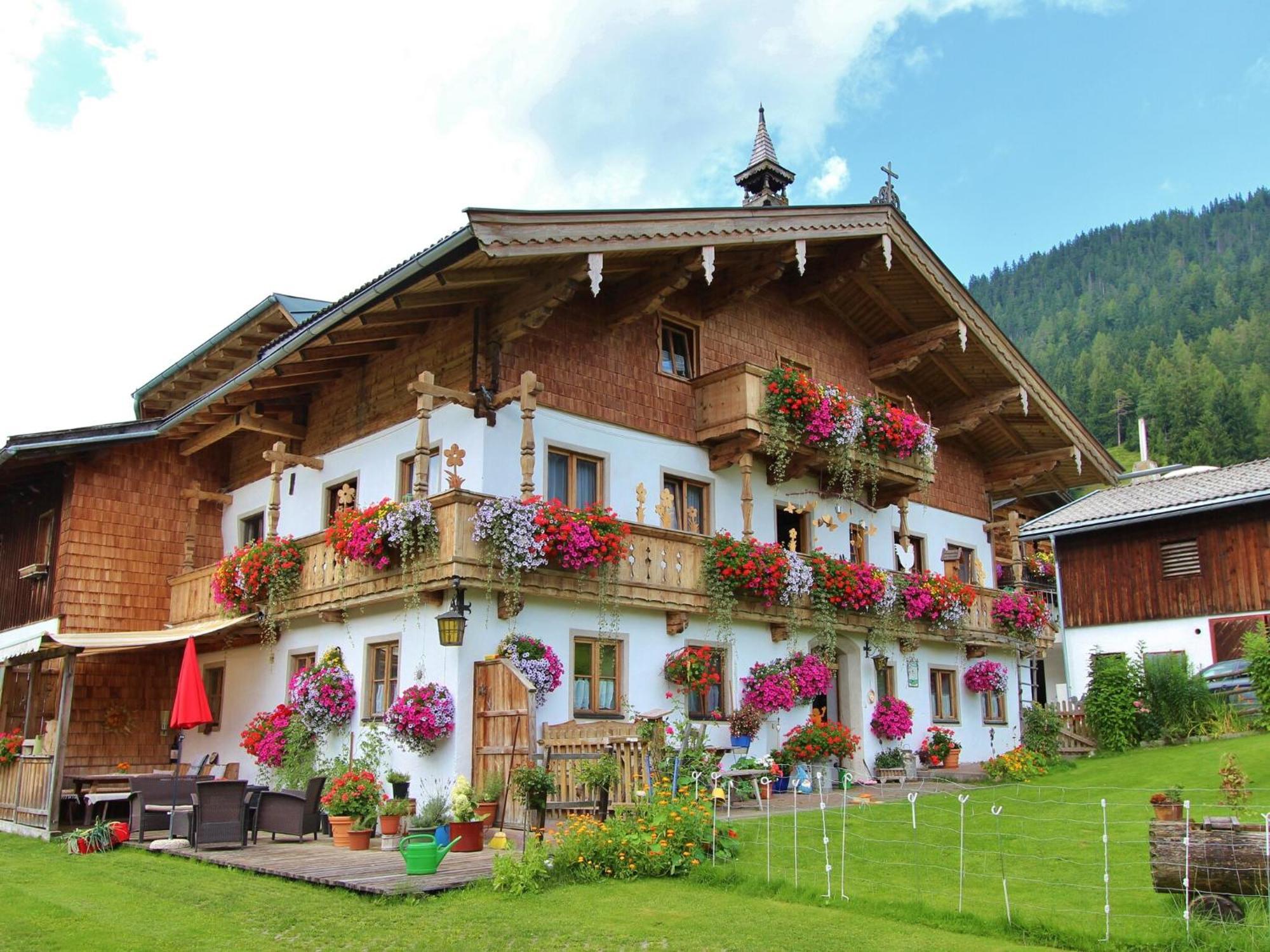 Cozy Feel Good Holiday Apartment In Leogang Buitenkant foto